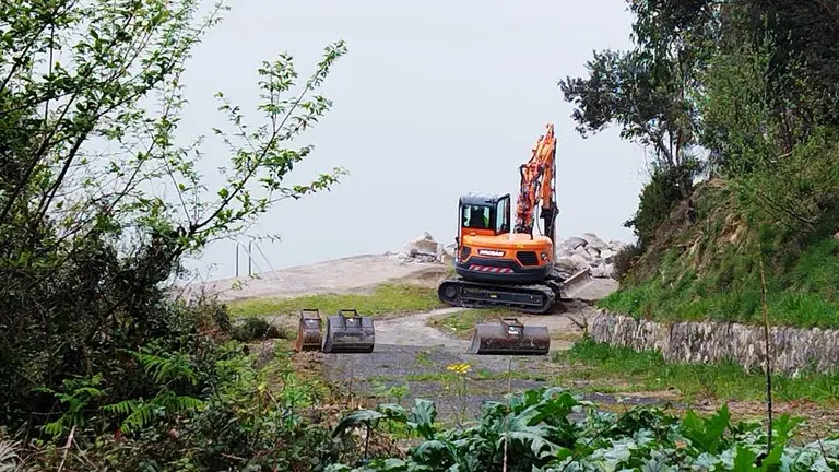 Embarcadero den la ría de Cubas.