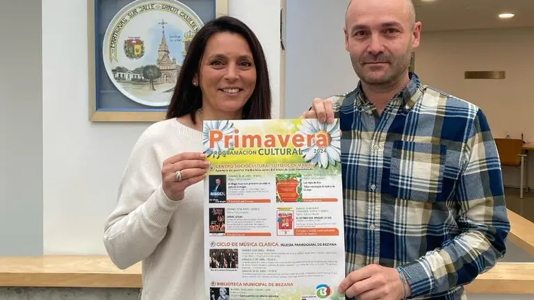 Presentaci&oacute;n de la programaci&oacute;n en Santa Cruz de Bezana.