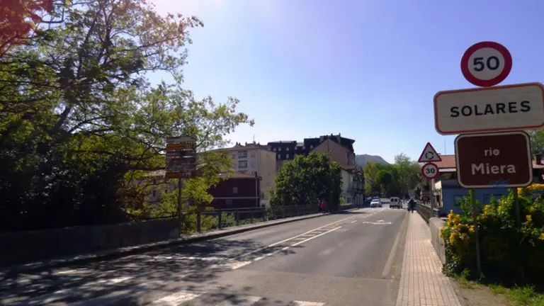 Localidad de Solares, en Medio Cudeyo. R.A.