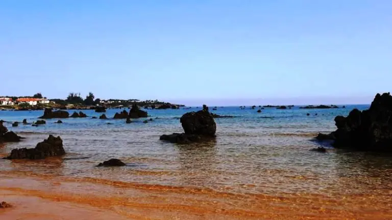 Playa de Trengandín, en Noja. R.A.