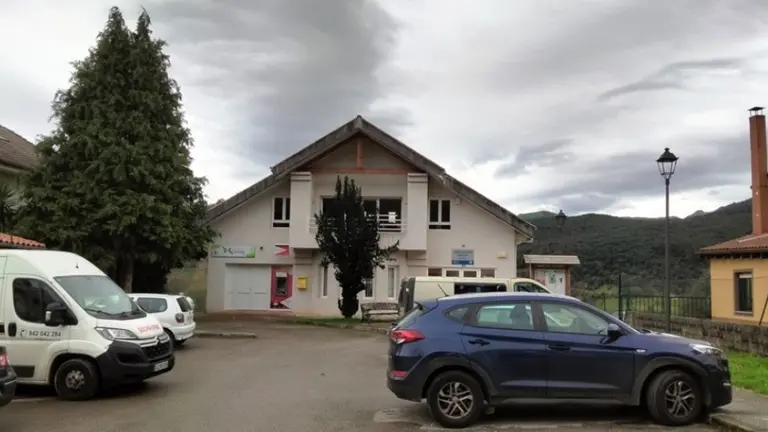 Consultorio médico de Rasines. R.A.