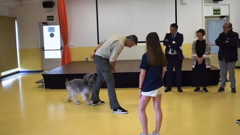 Un momento del proyecto piloto con los escolares.