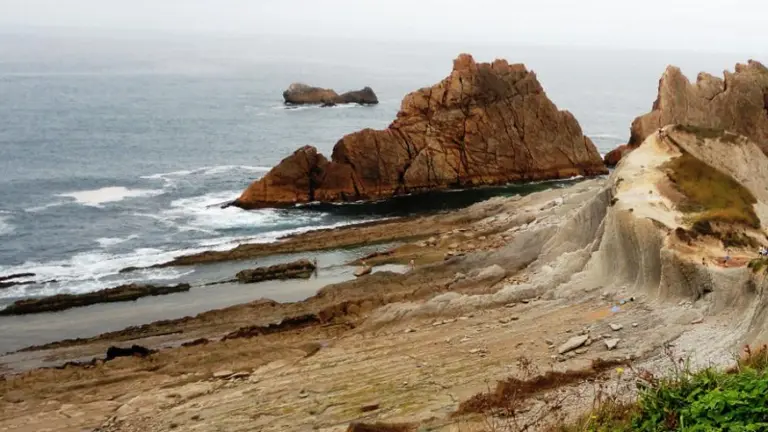 Playa de La Arn&iacute;a, en Pi&eacute;lagos. R.A.