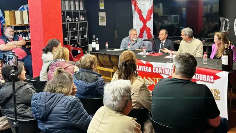 Acto de presentaci&oacute;n de la asociaci&oacute;n.