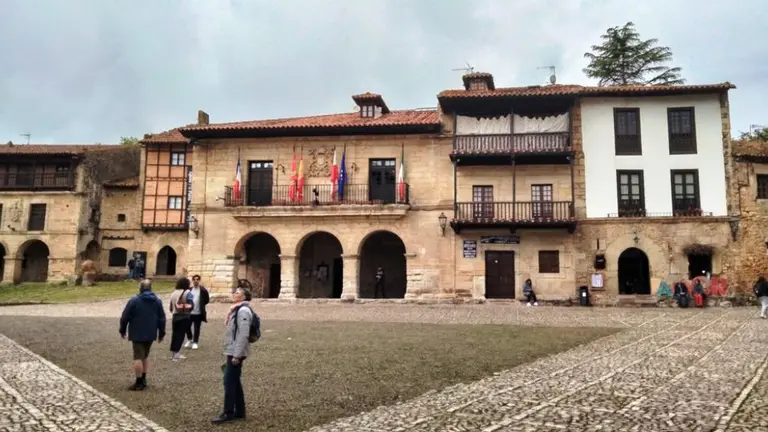 Ayuntamiento de Santillana del Mar. R.A.