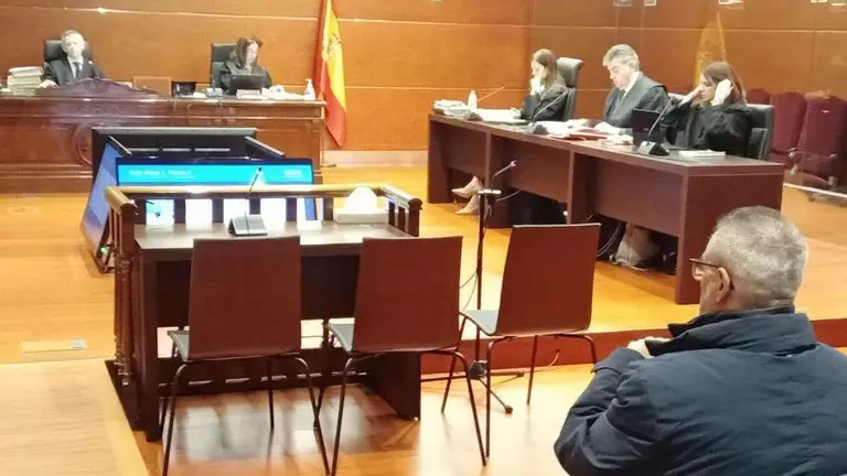 Un momento del juicio en la Audiencia Provincial de Alava.