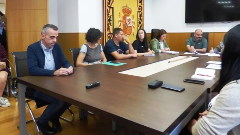 Sesión plenaria en Ampuero. R.A.