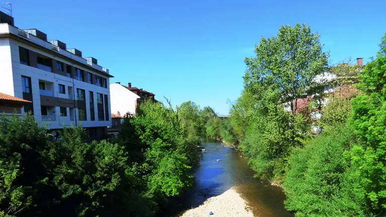 Localidad de Solares, en Medio Cudeyo. R.A.