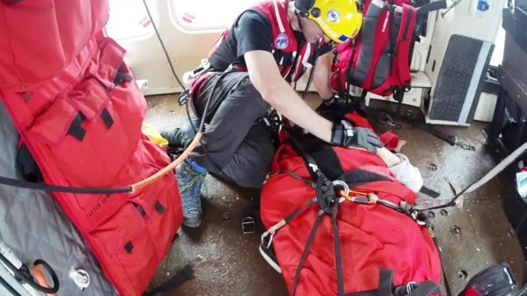 La mujer fue trasladada de Guriezo al Hospital Valdecilla.