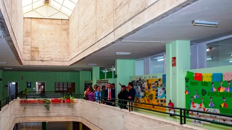 Colegio en la localidad de Rubayo.