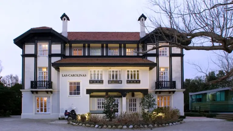 Edificio de Las Carolinas, en Santander.