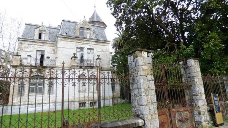 Palacete Villaluz en Colindres. R.A.