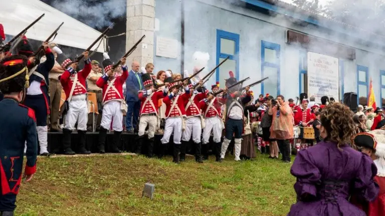 Representaci&oacute;n en el exterior del Museo de La Cavada. Facebook