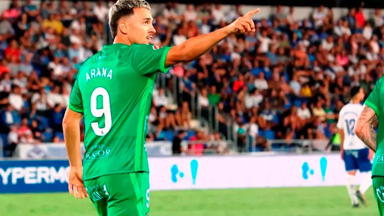 El único gol llegó con Arana.