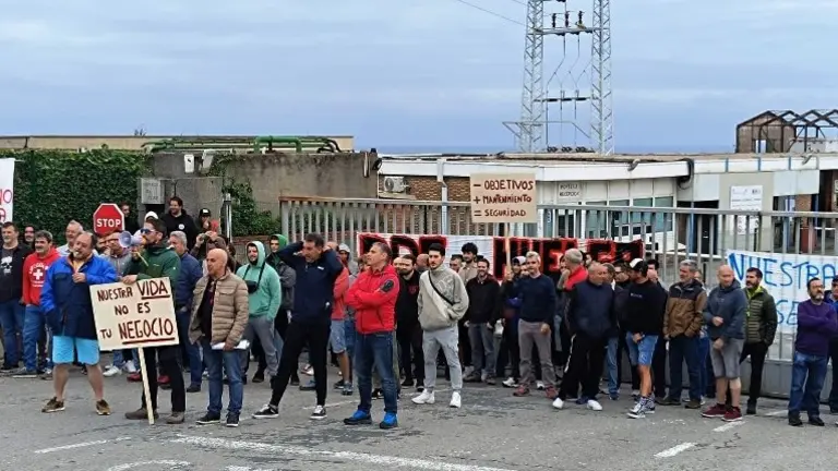 Huelga de la plantilla al 100 por cien.