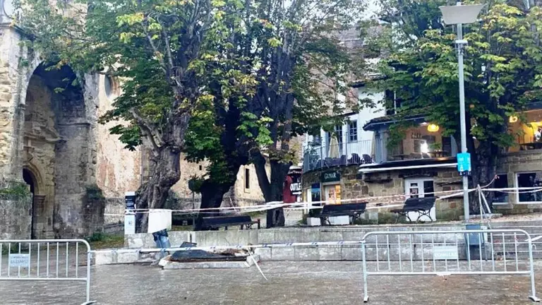 Vallado provisional realizado el pasado sábado en la zona de los castaños del Corro Campíos