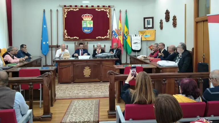 Un momento del acto en la Casa Consistorial. R.A.