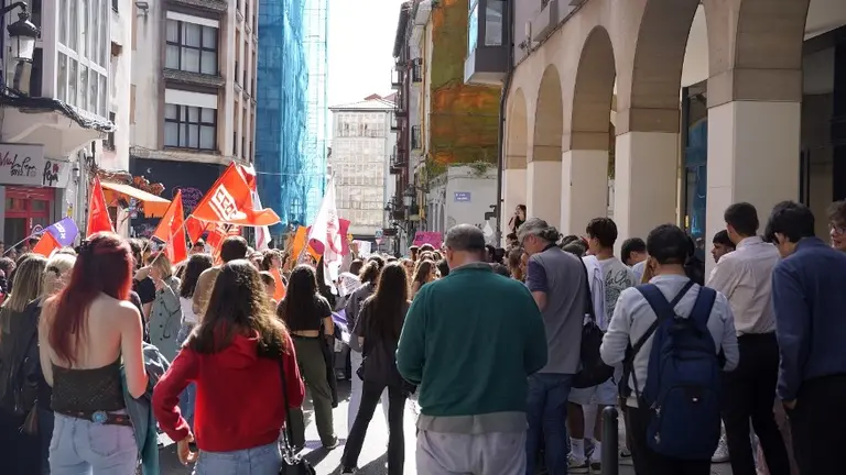 Concentraci&oacute;n ante la Consejer&iacute;a de Educaci&oacute;n.
