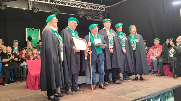 Nomramiento de Zacar&iacute;as Puente como cofrade de Honor de la Cofrad&iacute;a de la N&eacute;cora de Noja. R.A.