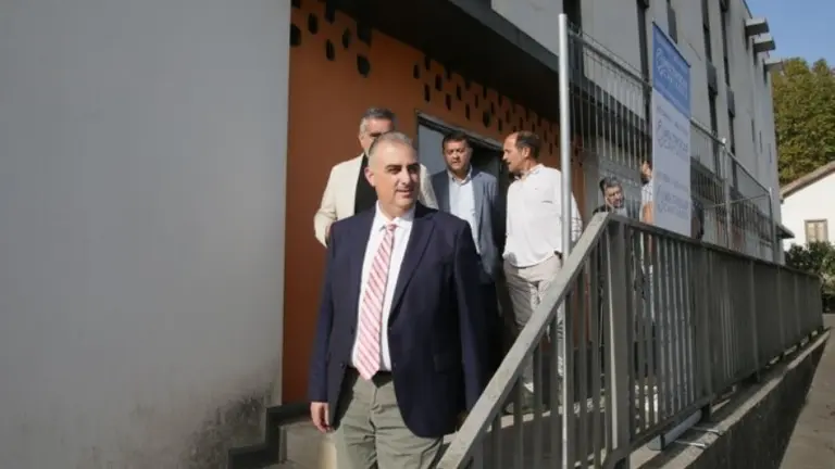 Visita del consejero de Fomento a Marina de Cudeyo.