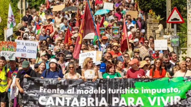 Manifestación contra el modelo turístico.
