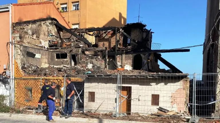 Cierre del inmueble de La Albericia 24, en Santander.