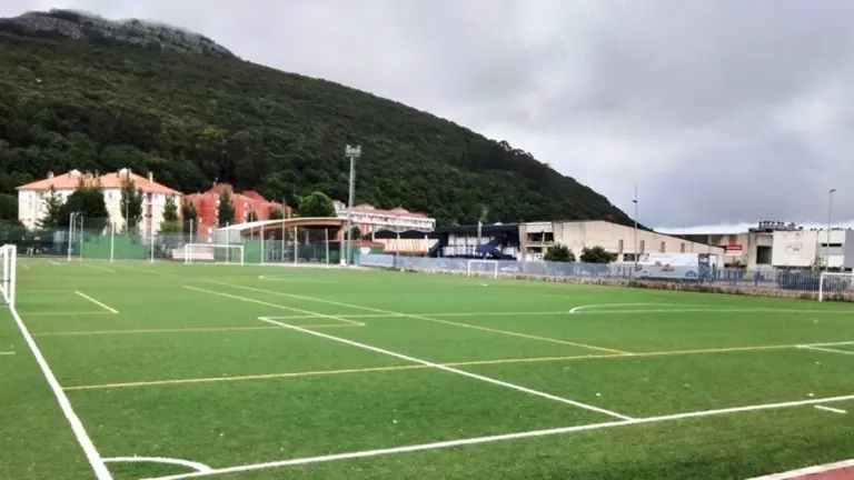 Campo de fútbol de Santoña. R.A.