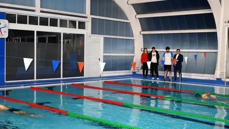 Piscina municipal de Renedo.