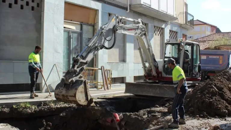 Obras en el hundimiento en Reinosa.