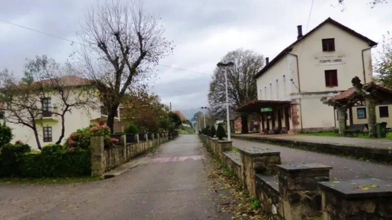 Estación de ferrocarril de Puente Viesgo. R.A.