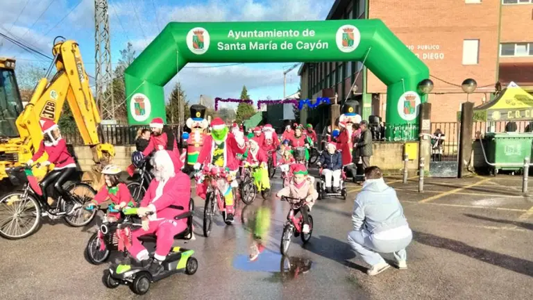 El grupo en el momento de la salida. R.A.