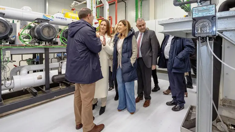 Un momento del acto de inauguración en San Vicente de la Barquera.