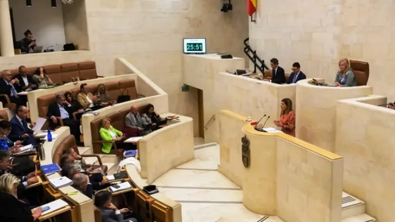 Diputados regionales en el Parlamento de Cantabria. R.A.