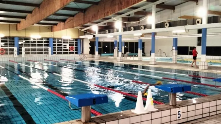 Piscina municipal de Santoña. R.A.