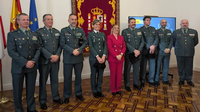 Miembros de la Guardia Civil en el acto en la Delegación del Gobierno.