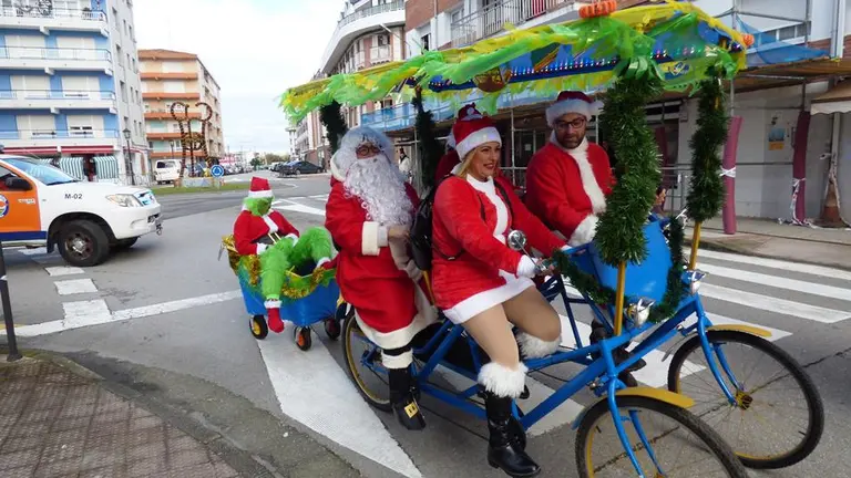 Colindres vivi&oacute; un a&ntilde;o m&aacute;s la Biciclaus. R.A.