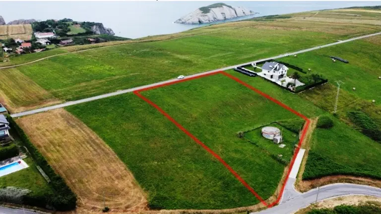 Ubicación del depósito de la Arnía.