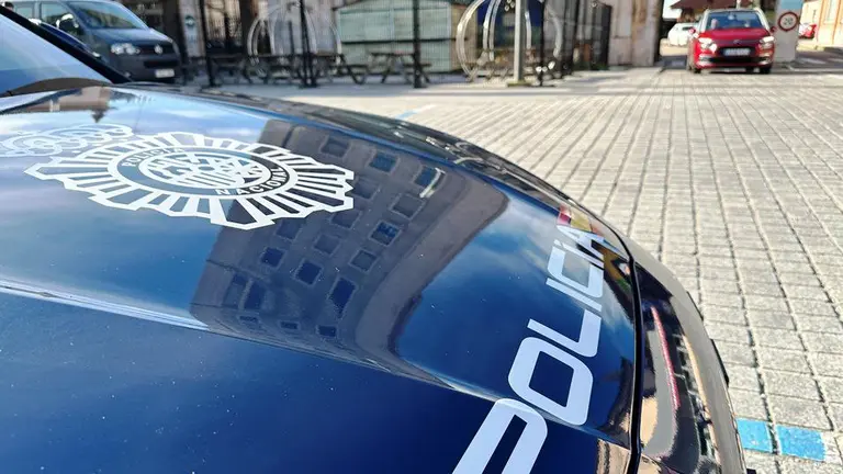 La Polic&iacute;a Nacional fue alertada del incendio por un ciudadano.