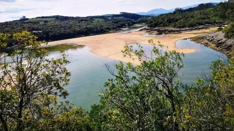 Ría de Ajo, en Bareyo.
