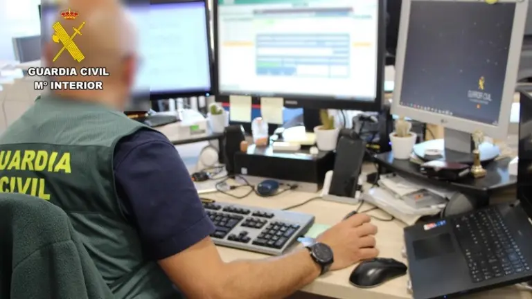 Agente de la Guardia Civil de Cantabria.