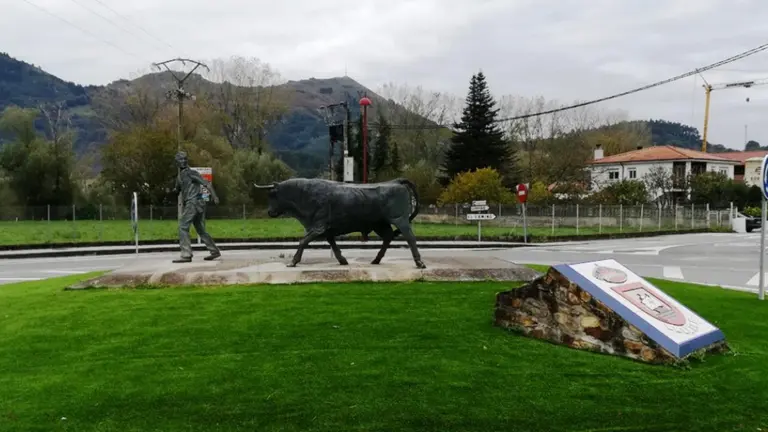 Entrada al municipio de Ampuero. R.A.