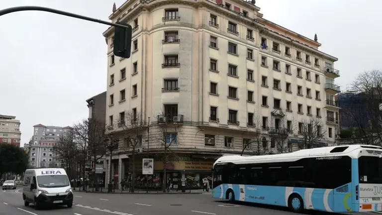 Sem&aacute;foros en el centro de Santander. R.A.