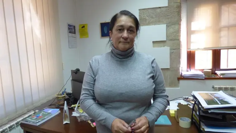 La regidora municipal, Rosa Fernández, comenzó en la política con 22 años. R.A.