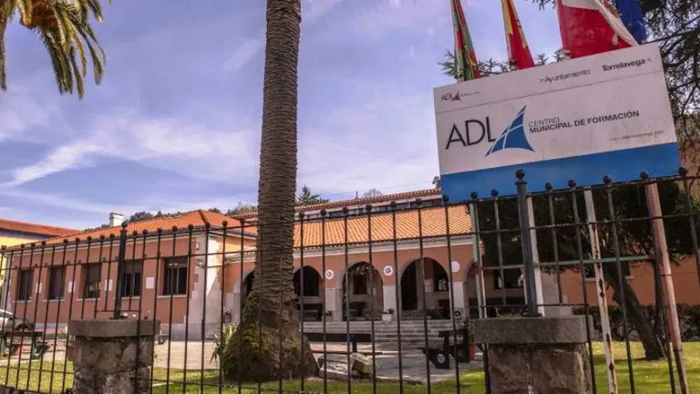 Centro Municipal de Formación de Barreda.