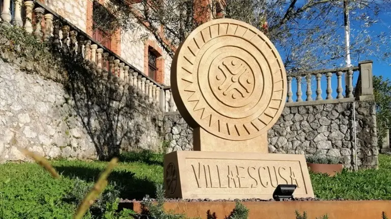Municipio de Villaescusa. R.A.