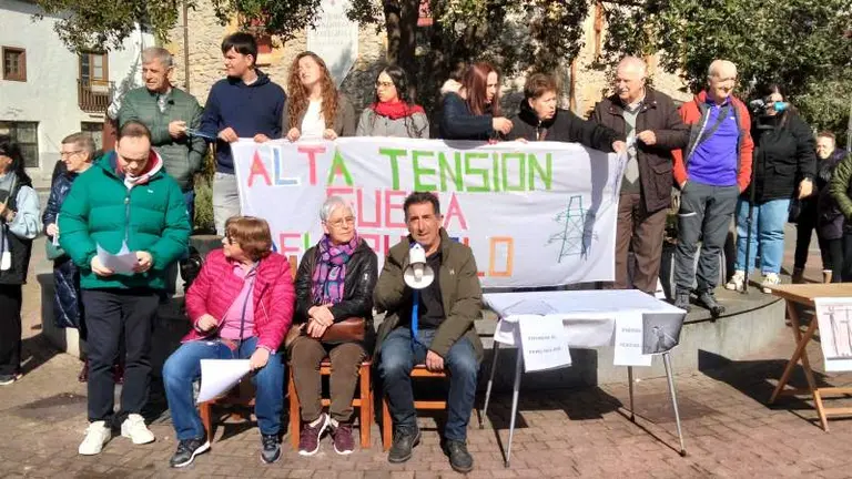 Los vecinos intervinieron ante los asistentes. R.A.