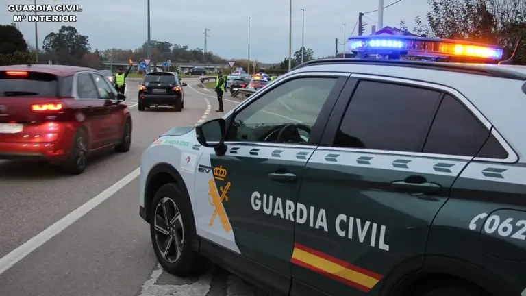 La niña ha visitado Cantabria y disfrutado de su familia.
