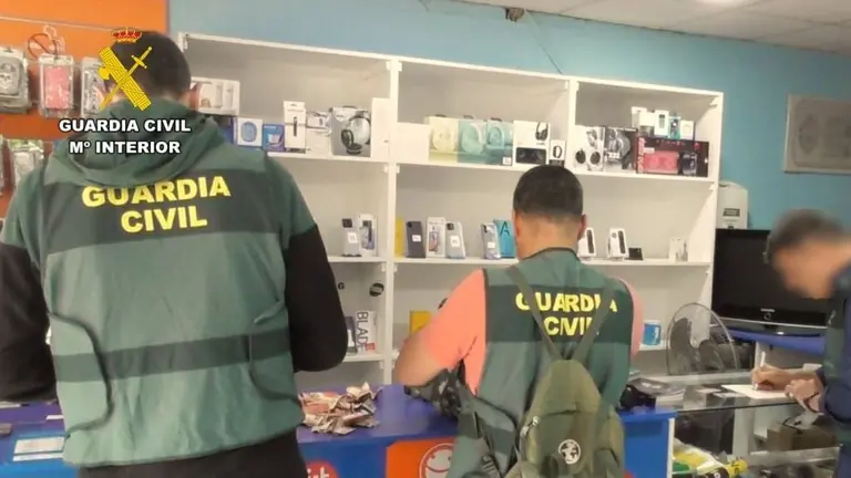 Los agentes han detectado 250 víctimas en la operación.