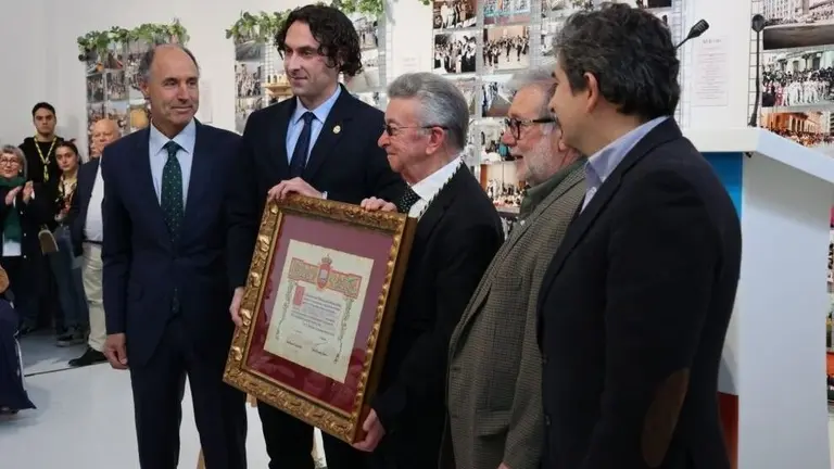 Homenaje a Fermín Molino en El Astillero.