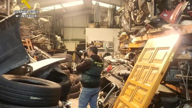 Interior de la empresa en Camargo.